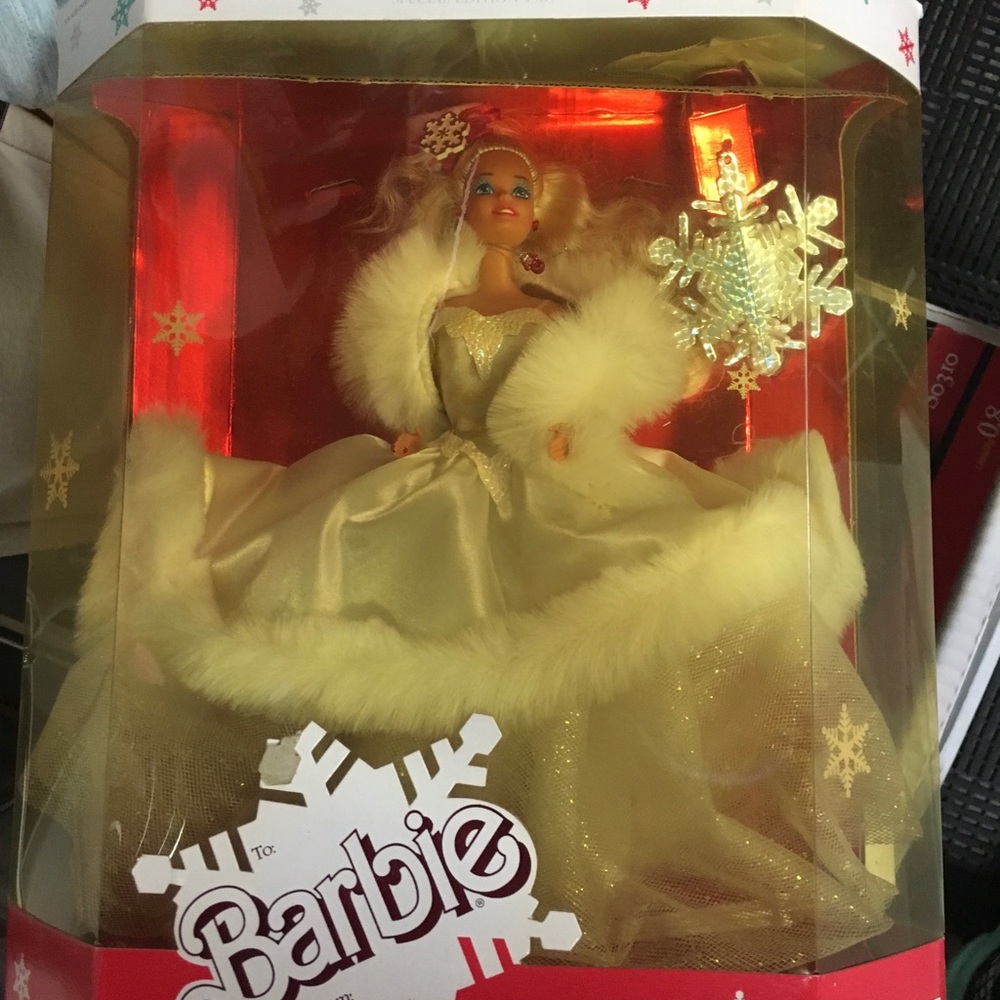 1989 Holiday Barbie in box